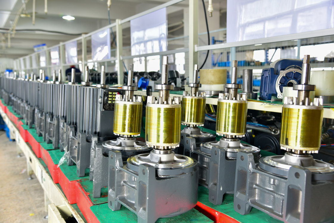 Der LEBENSLAUF-1500W 2HP LEBENSLAUF-REDUZIERER-MOTOR 3PHASE REDUCTOR WECHSELSTROM-GANG-des MOTOR32mm WELLEN-CH32-1500 CH FAHREN ELEKTROMOTOR-GETRIEBE